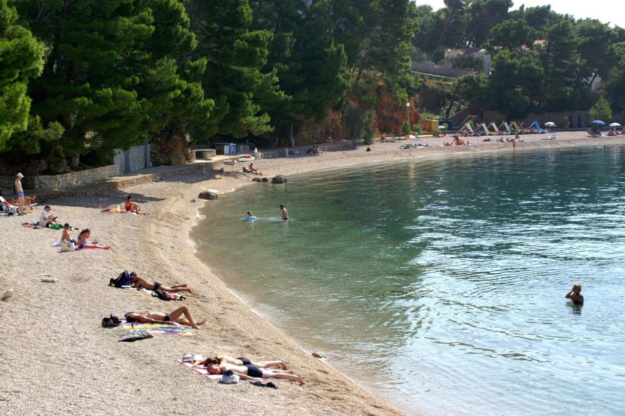 Apartments By The Sea Brela, Makarska - 18356 Zewnętrze zdjęcie