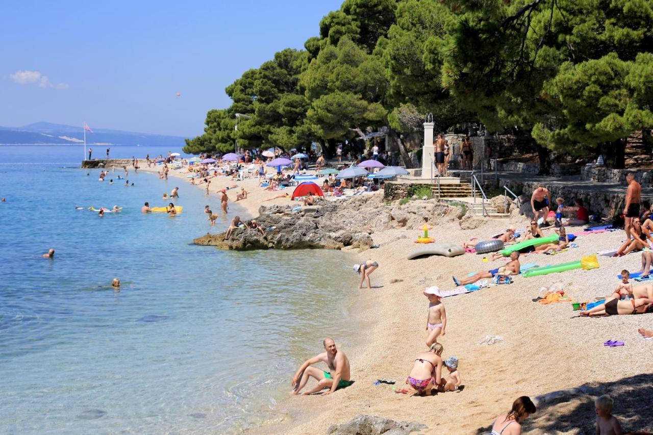 Apartments By The Sea Brela, Makarska - 18356 Zewnętrze zdjęcie