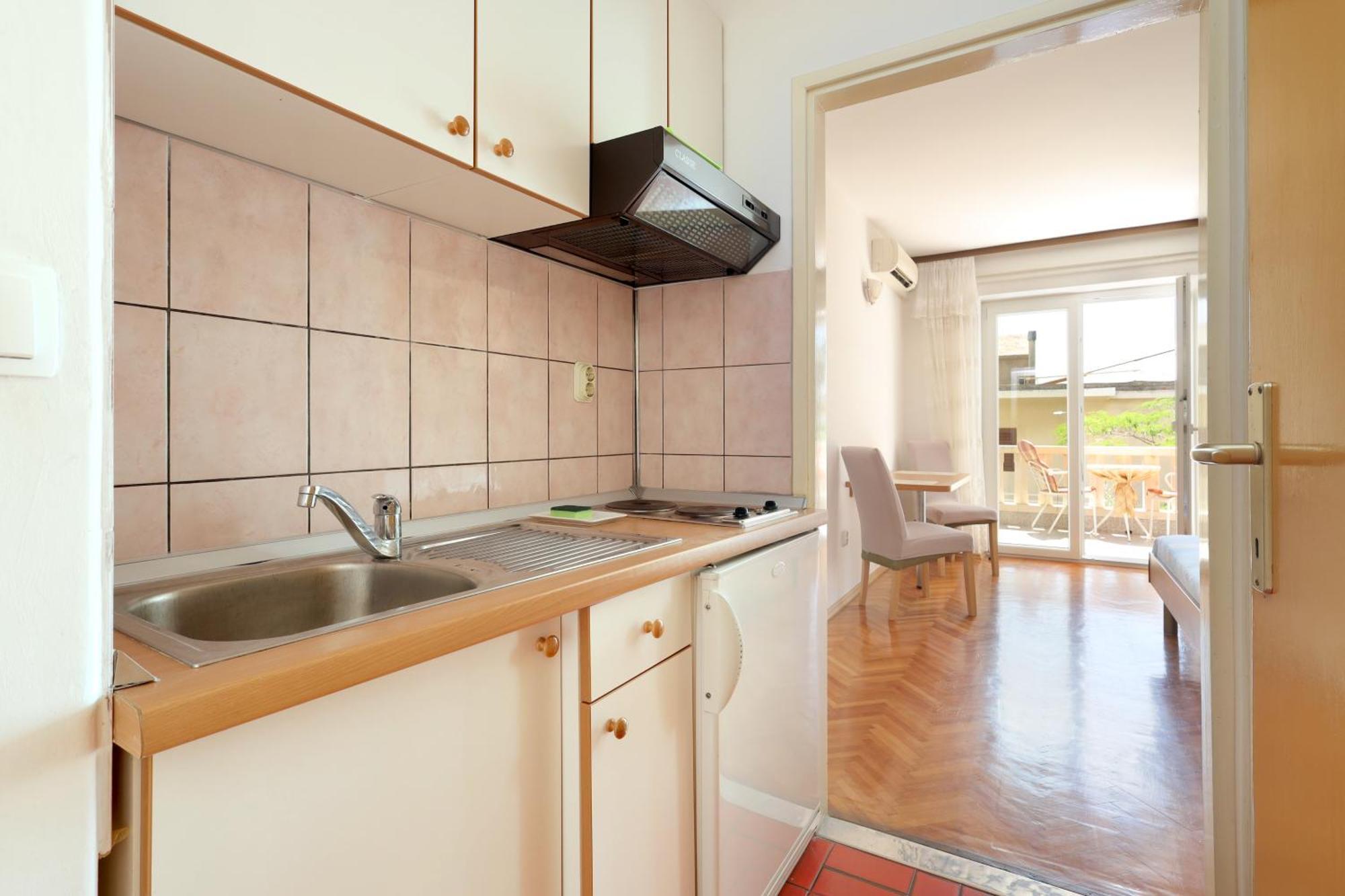 Apartments By The Sea Brela, Makarska - 18356 Zewnętrze zdjęcie