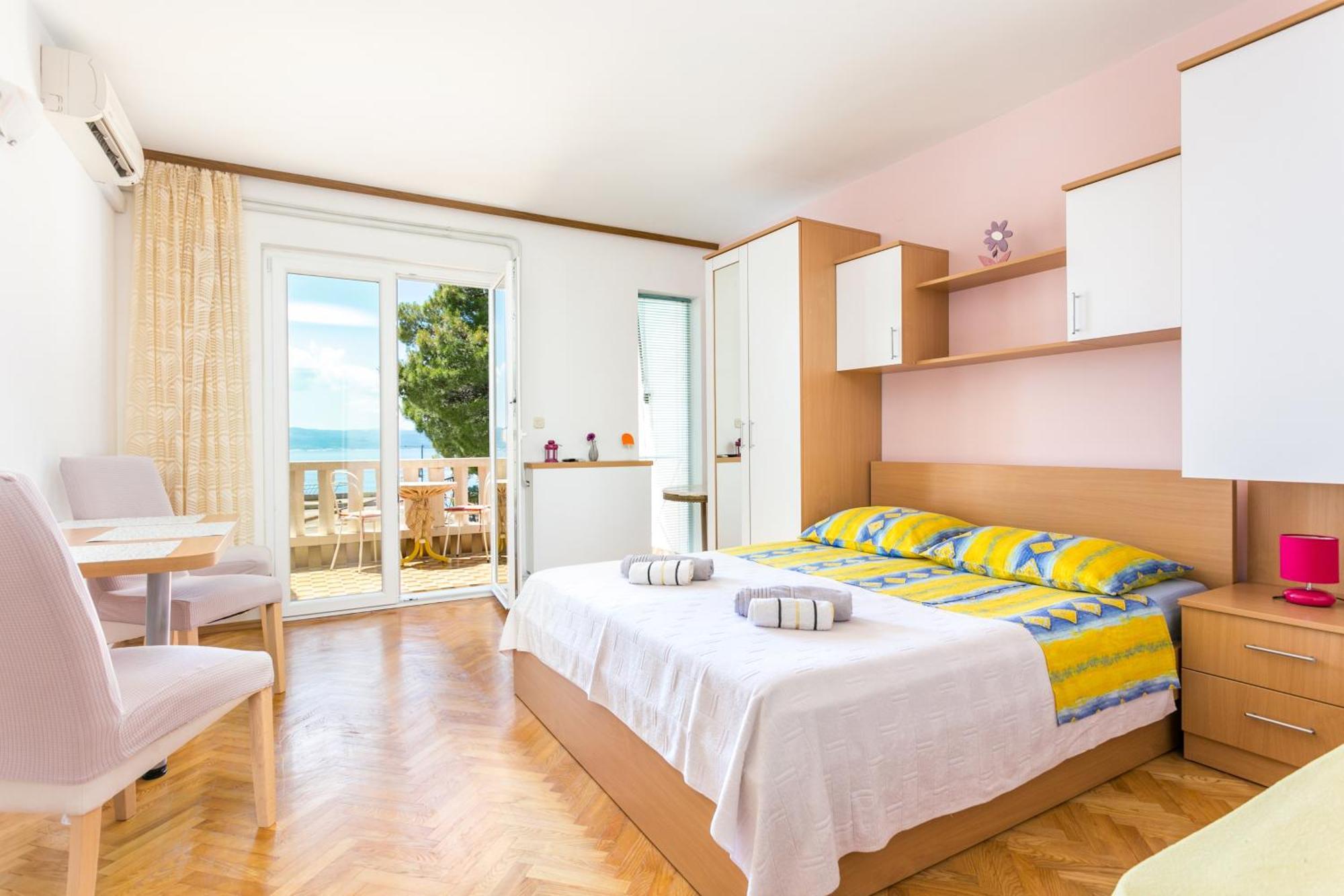 Apartments By The Sea Brela, Makarska - 18356 Zewnętrze zdjęcie