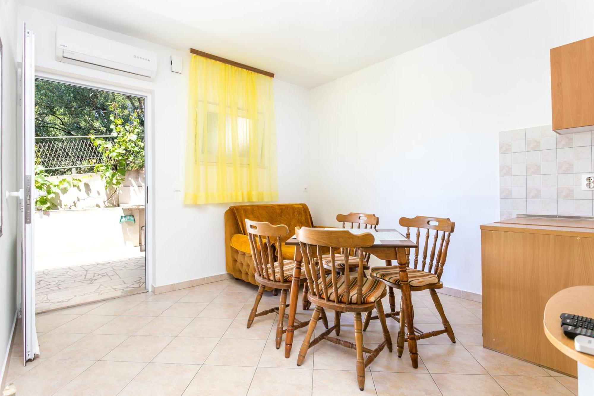Apartments By The Sea Brela, Makarska - 18356 Zewnętrze zdjęcie